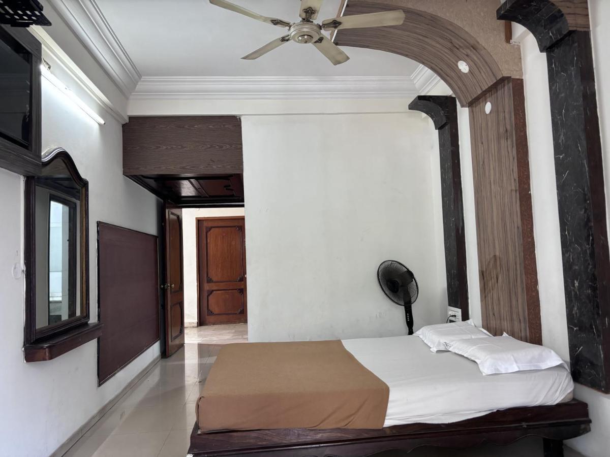 Hotel Raj Empire Mysore Ngoại thất bức ảnh