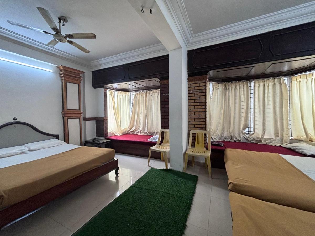 Hotel Raj Empire Mysore Ngoại thất bức ảnh