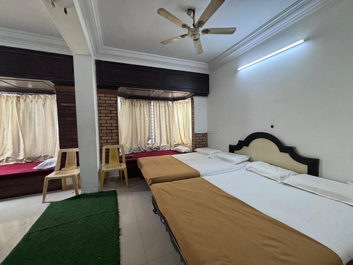 Hotel Raj Empire Mysore Ngoại thất bức ảnh