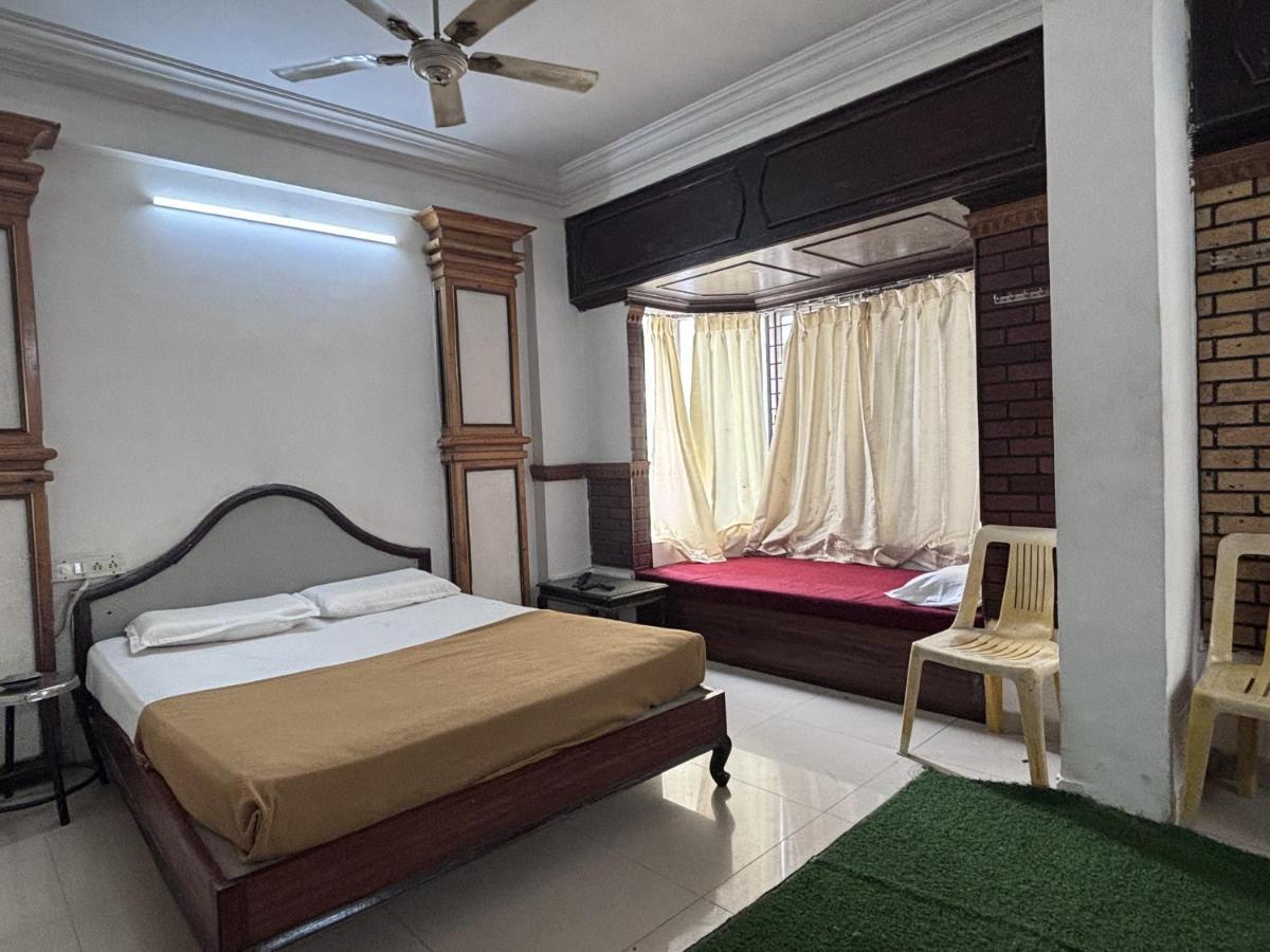 Hotel Raj Empire Mysore Ngoại thất bức ảnh