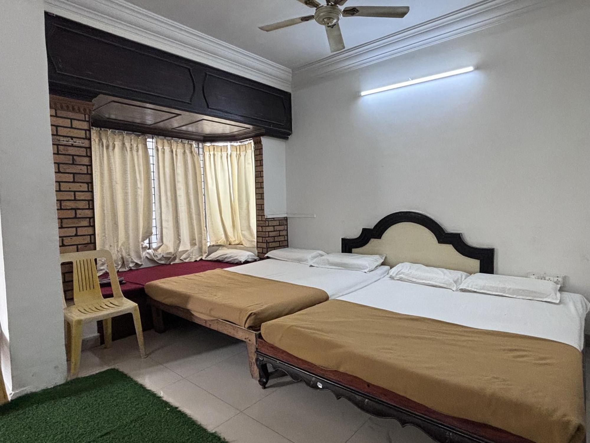 Hotel Raj Empire Mysore Ngoại thất bức ảnh