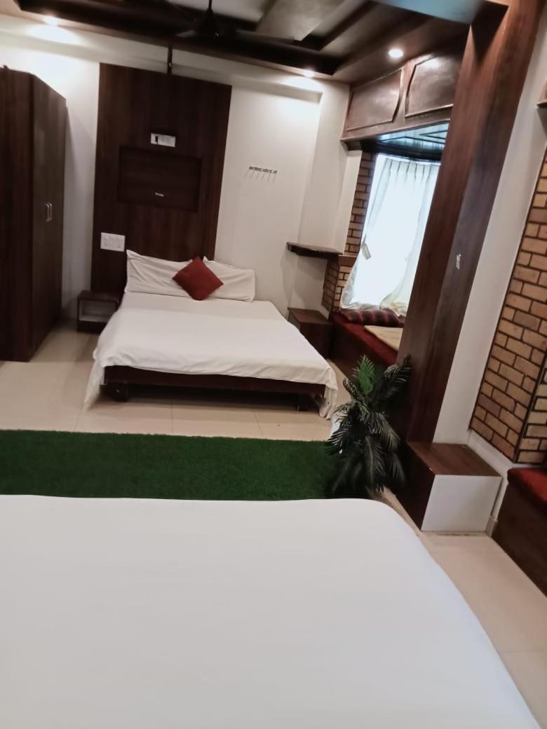 Hotel Raj Empire Mysore Ngoại thất bức ảnh